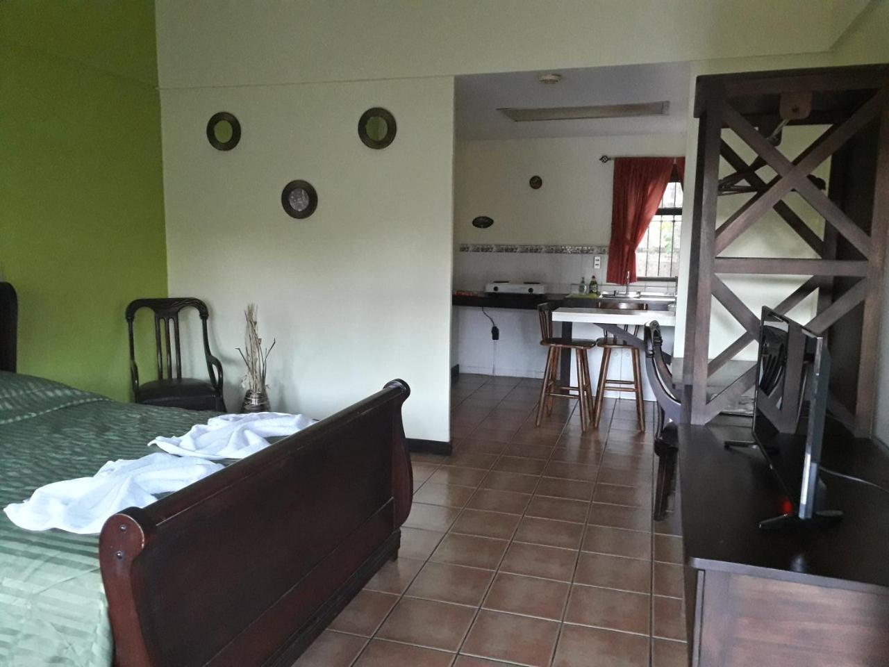 Río Segundo Dos Palmas Studio Apartments المظهر الخارجي الصورة