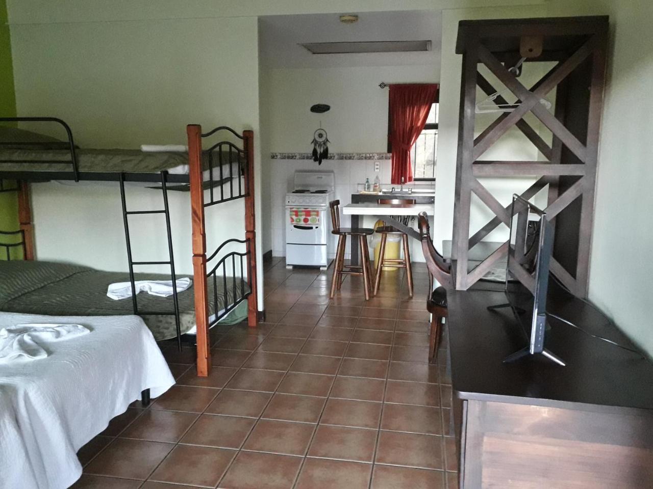 Río Segundo Dos Palmas Studio Apartments المظهر الخارجي الصورة